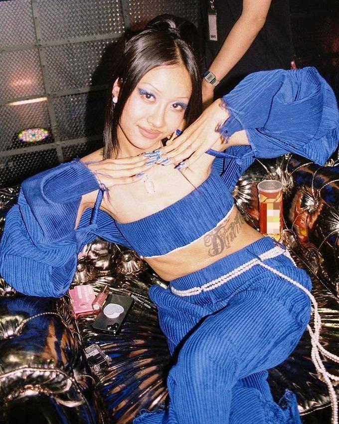 Bóc đồ Suboi tại Rap Việt: Ưu tiên diện váy áo nội địa khoe dáng thon gọn-2