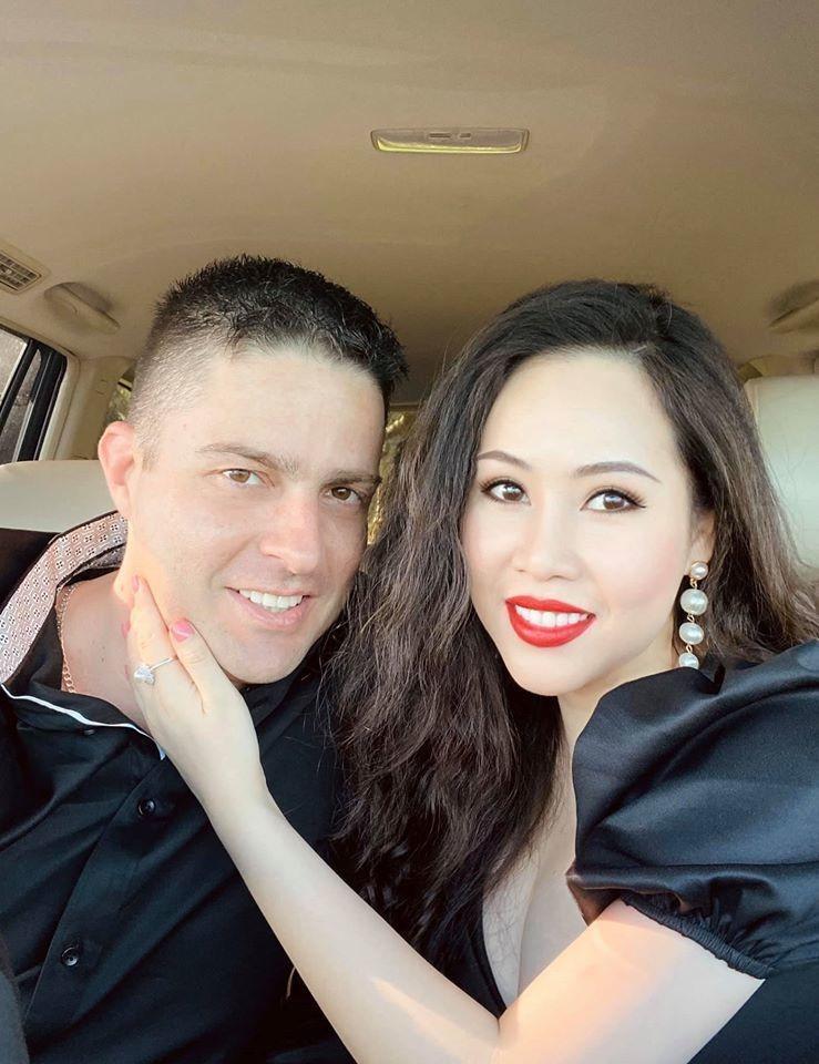 Bi hài chuyện diễn viên lùn nhất showbiz lấy chồng Tây-3