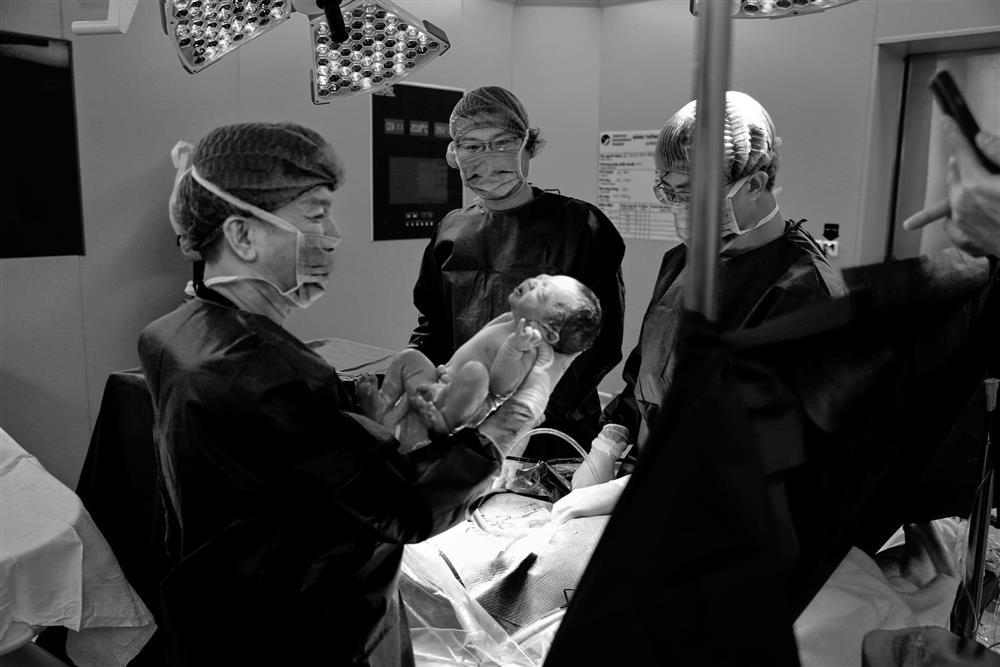 Minh Hằng thông báo đã sinh con trai đầu lòng-1