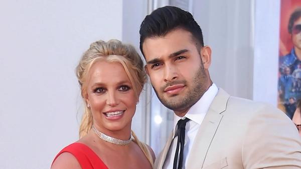 Ai cứu Britney Spears khỏi cơn mê cuồng vì tình ái và bi kịch cuộc đời?