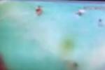 Trò đuối nước vì thầy mải bấm điện thoại, chuyên gia bơi lội gai người-2