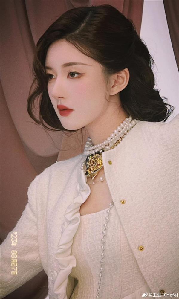 Trần Vỹ Đình gây chú ý khi gọi Triệu Lộ Tư là Nữ hoàng phim bạo-5