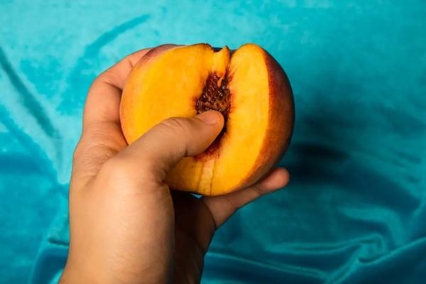 Làm mới chuyện sex, đừng học trên mạng kẻo... ngậm ngùi-1