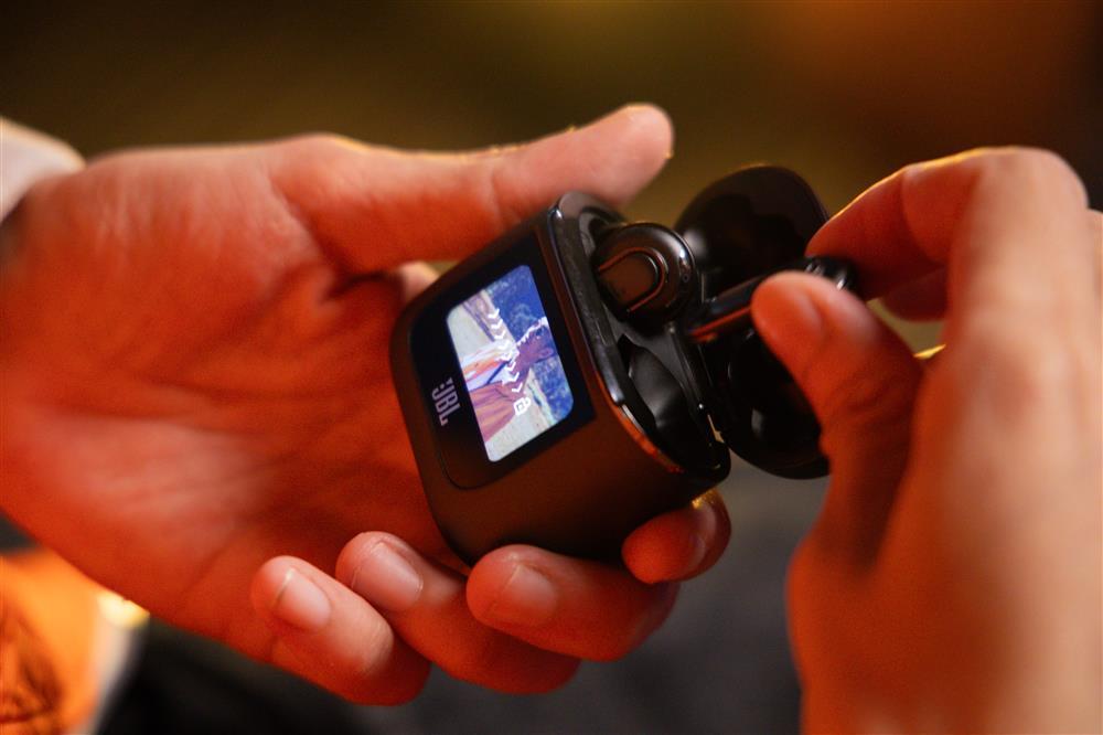 Rapper Liu Grace mê chất âm ‘dáng ngầu màu sang’-2