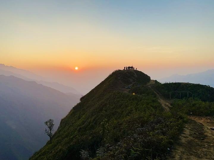 Săn mây trên 2 đoạn sống lưng khủng long hùng vĩ, thách thức dân mê xê dịch-6