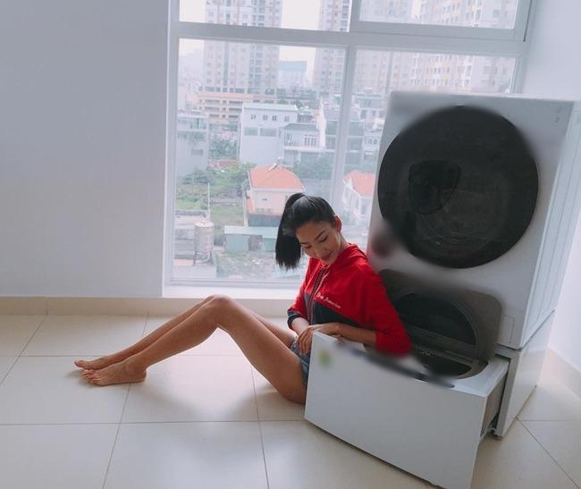 Á hậu Hoàng Thùy khoe cận không gian sống, xịn xò thế nào mà khiến ai nấy trầm trồ?-11