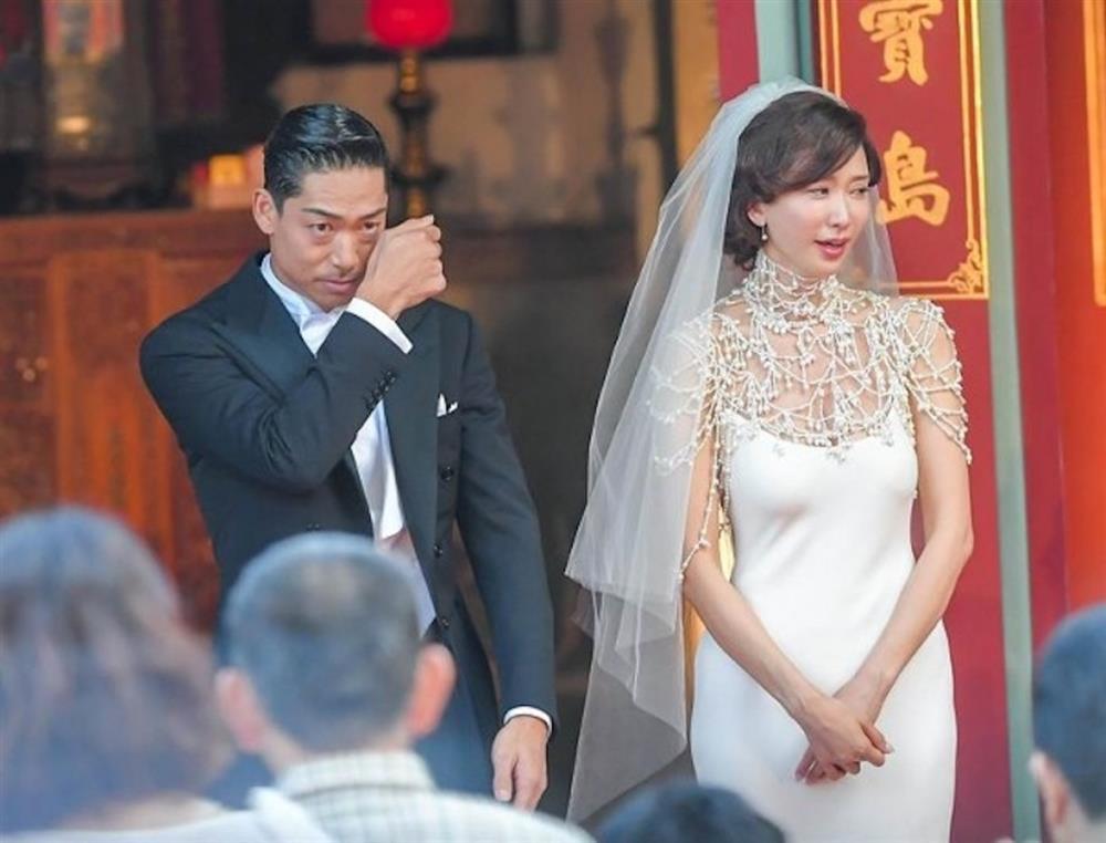 Hôn nhân của Lâm Chí Linh với chồng trẻ: Bạo lực hay ngọt ngào?-3