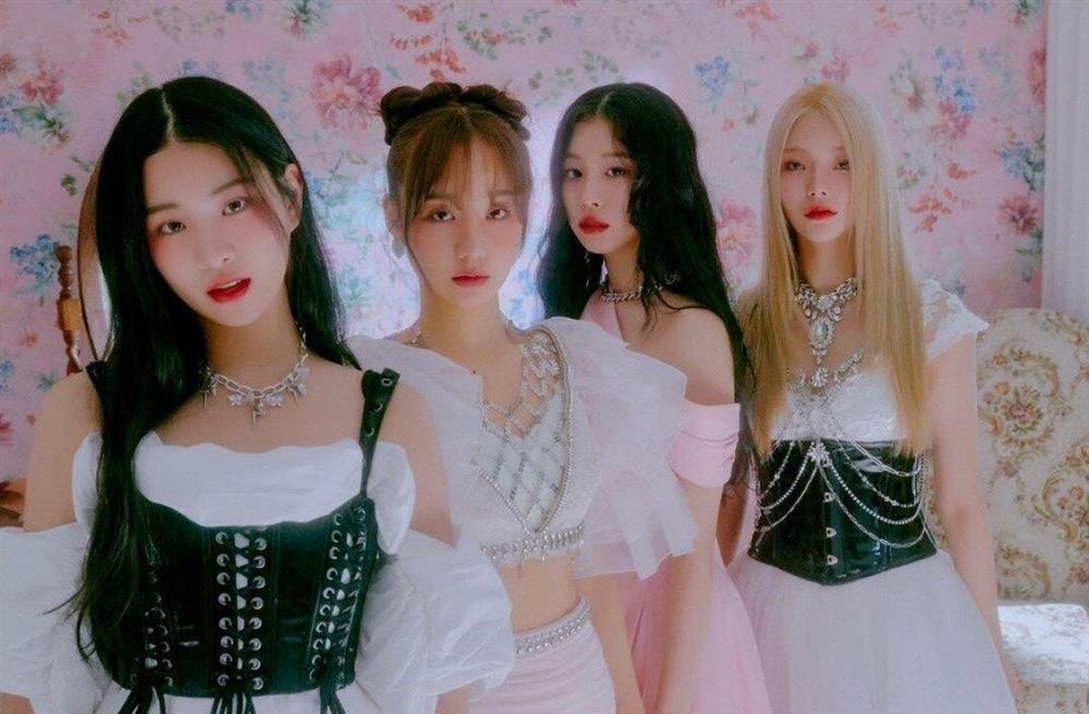 Tin tức chấn động showbiz bị khui năm 2023-7