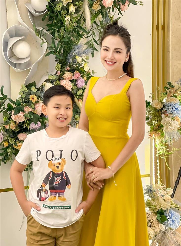 Diễm Hương: Suýt bị tước vương miện, giờ làm phun xăm 10 triệu đồng/ngày-4