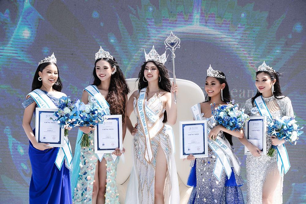 Cử nhân bằng giỏi Thu Uyên đăng quang Hoa hậu Đại dương Việt Nam 2023-2