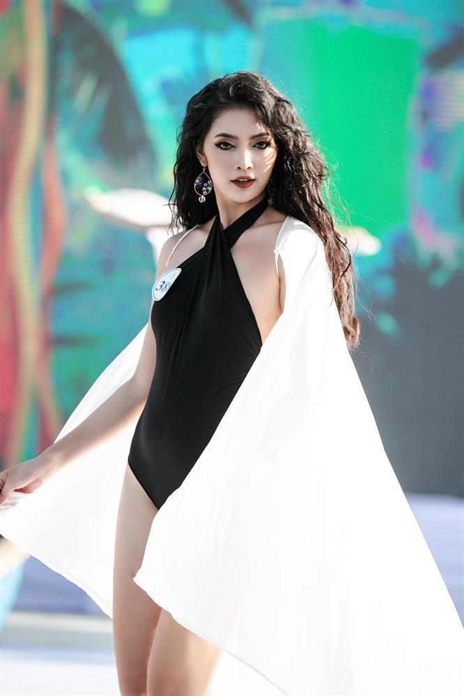 Cử nhân bằng giỏi Thu Uyên đăng quang Hoa hậu Đại dương Việt Nam 2023-6