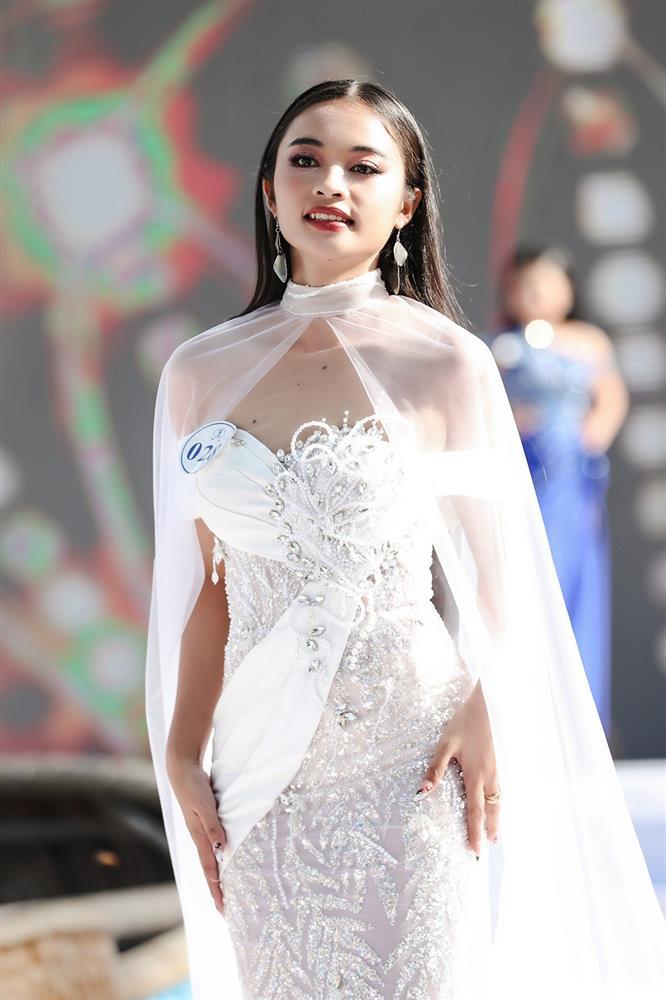 Cử nhân bằng giỏi Thu Uyên đăng quang Hoa hậu Đại dương Việt Nam 2023-9