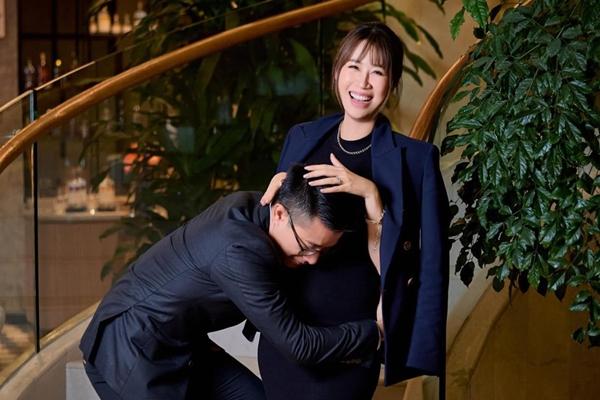 Dương Thùy Linh: Hoa hậu gia thế khủng kín tiếng đời tư, là mẹ 2 con vẫn diện bikini cực đẹp-8