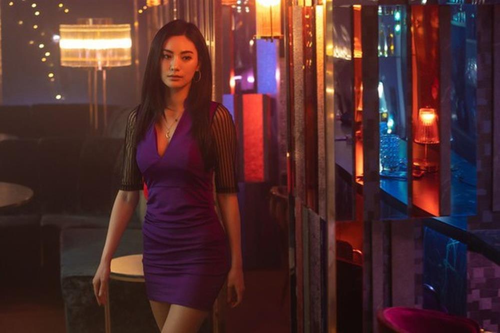 Mỹ nhân sở hữu gương mặt đẹp nhất thế giới xăm hình khắp cơ thể-2