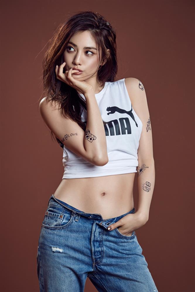 Mỹ nhân sở hữu gương mặt đẹp nhất thế giới xăm hình khắp cơ thể-3