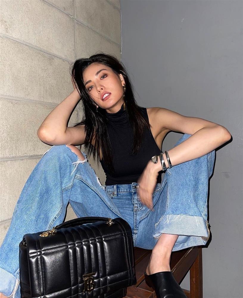 Mỹ nhân sở hữu gương mặt đẹp nhất thế giới xăm hình khắp cơ thể-6