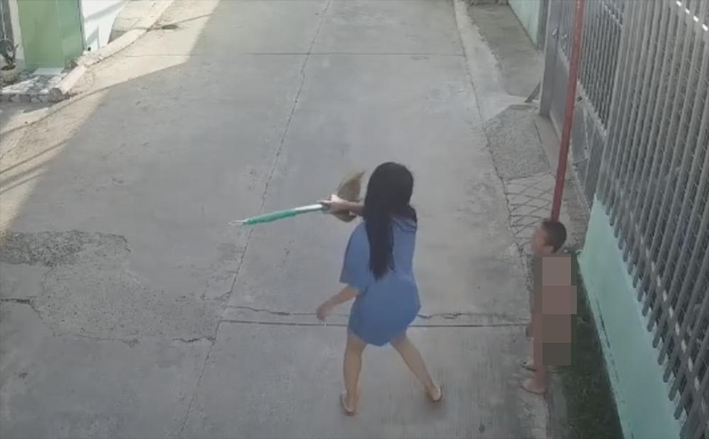 Người phụ nữ trói bé 8 tuổi vào cột điện đánh đập khai do cháu không học bài-2
