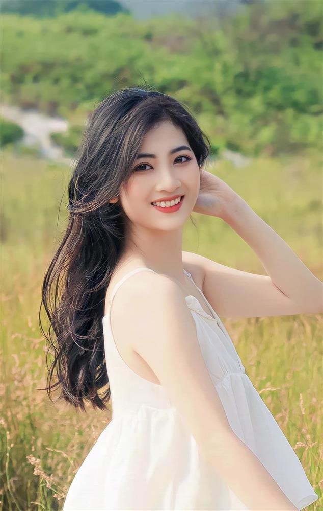 Hoa khôi Thái Nguyên nói gì về vai nữ công nhân gây ức chế nhất phim Làng Trong Phố?-2