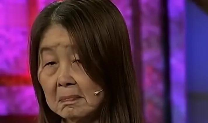 Cô gái 20 tuổi đột ngột già đi sau một đêm, chồng vẫn yêu thương, đưa đi khắp nơi chạy chữa-2