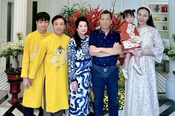 Đàm Thu Trang làm dâu hào môn: Vừa sinh quý tử, được chồng cưng hết mực-11