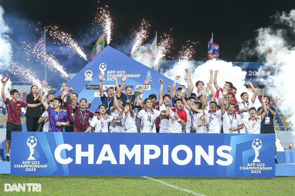 Google dùng cách đặc biệt để chúc mừng U23 Việt Nam lên ngôi vô địch-1