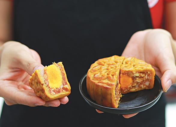 Ăn bánh trung thu theo cách này, chị em không còn lo tăng cân-2