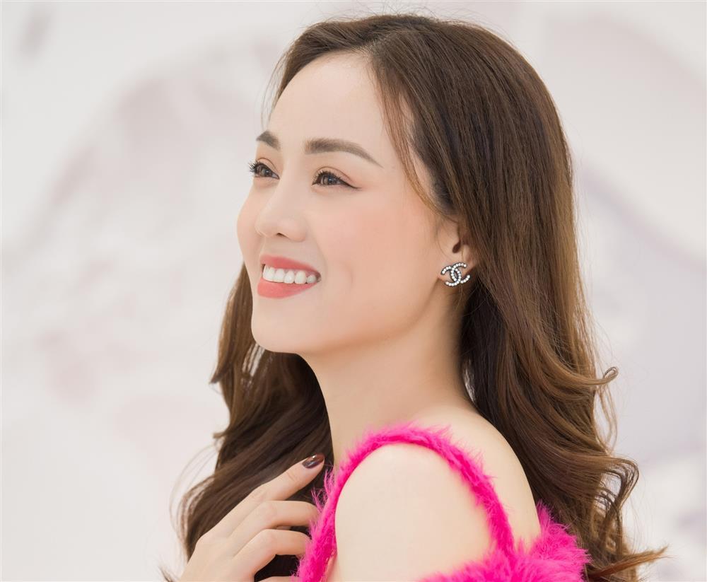 Phản ứng của vợ NSND Công Lý khi bị người lạ gạ gẫm-2