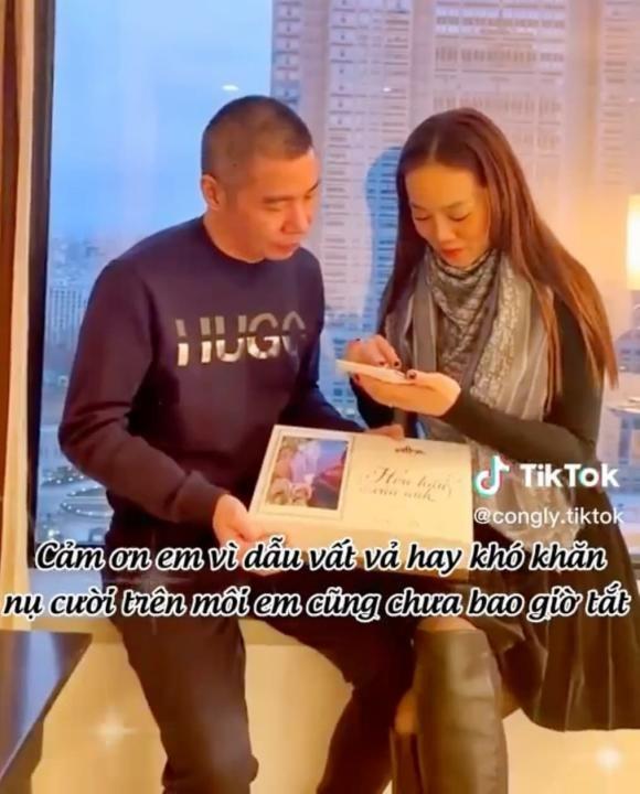 Phản ứng của vợ NSND Công Lý khi bị người lạ gạ gẫm-4