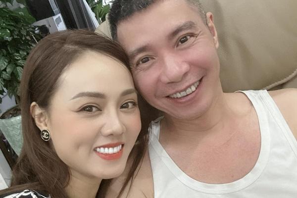 Vợ NSND Công Lý nói gì về tin đồn khó khăn quá phải thanh lý hàng hiệu?-5