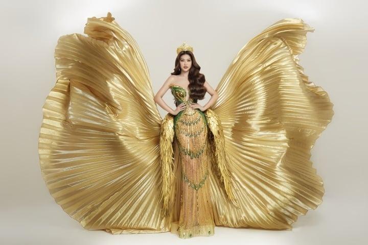 Hoa hậu Đoàn Thiên Ân khoe vẻ đẹp rực rỡ trong ngày cuối đương nhiệm-1