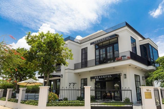 Phòng tổng thống trong căn biệt thự 305 M2 của diễn viên Quốc Trường-1