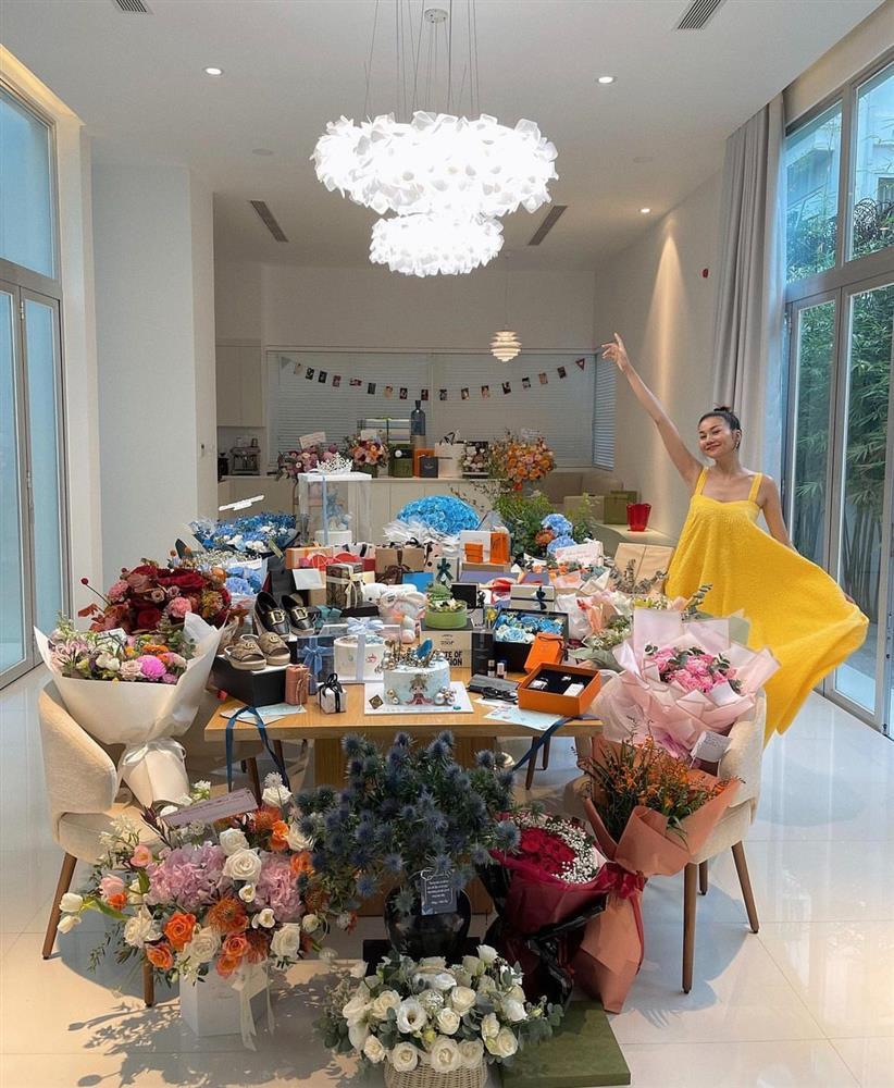 Soi cơ ngơi dàn HLV The New Mentor: Biệt thự 1000m2 sang xịn của Thanh Hằng khiến ai cũng phải trầm trồ-9