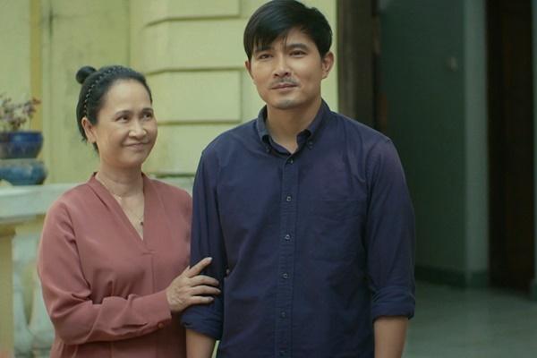 Gia đình nhiều thế hệ cùng đến rạp xem phim Chạm Vào Hạnh Phúc-5