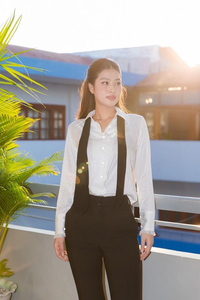 Vài giờ trước khi chuyển giao vương miện, đương kim Miss Grand Vietnam Đoàn Thiên Ân thế nào?-3