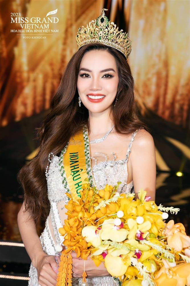 Vì sao cô gái 28 tuổi trở thành Hoa hậu Hòa bình Việt Nam 2023?-3