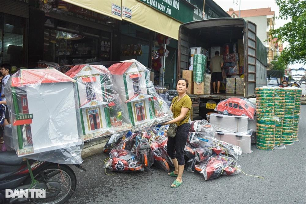 Chuyên gia chỉ ra điều sai lầm khi đốt vàng mã cúng rằm tháng 7-1