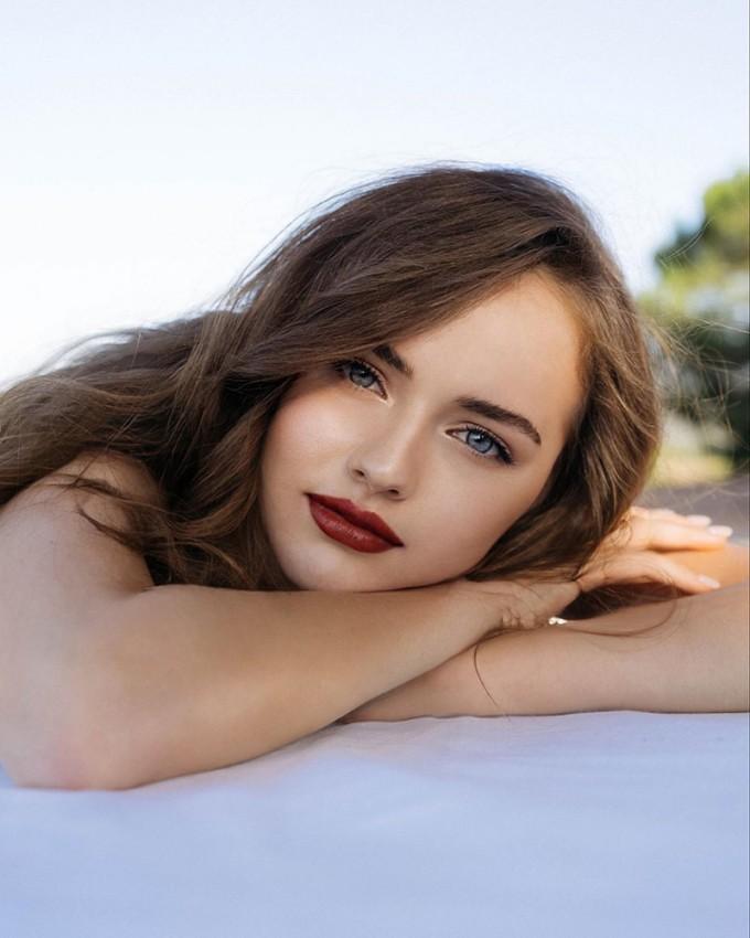 Dung mạo Mẫu nhí đẹp nhất thế giới giờ ra sao?-10