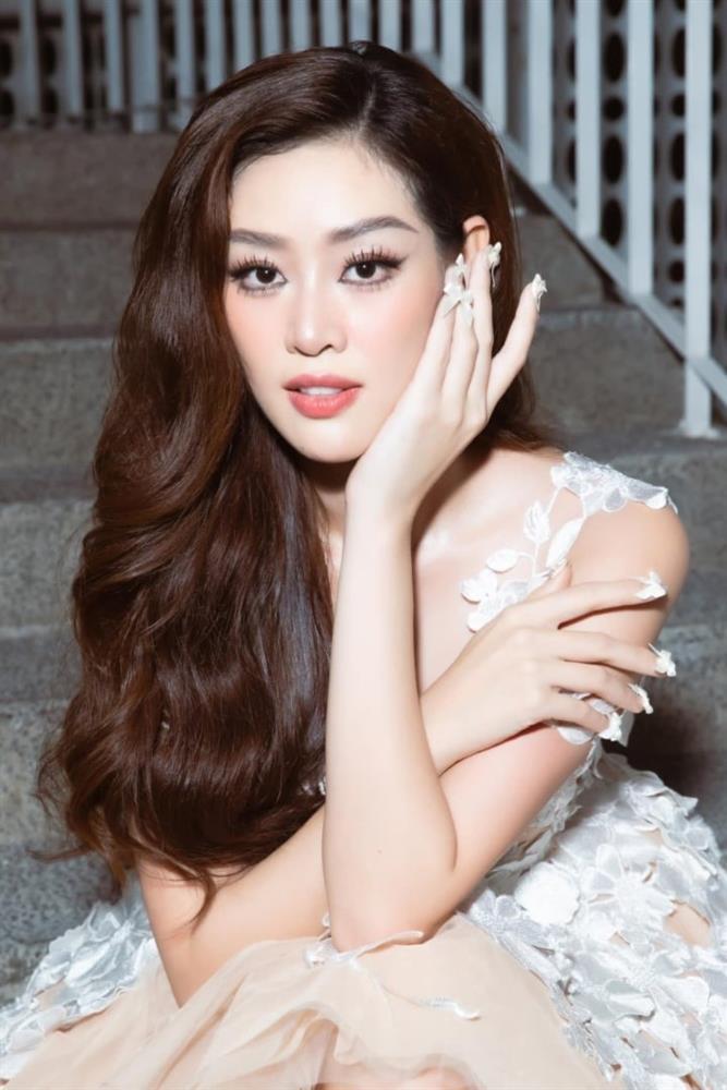 Hoa hậu Khánh Vân khoe tủ đồ hàng hiệu, fan trầm trồ, xuýt xoa-3