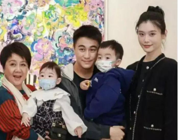 Hề Mộng Dao đăng ảnh cùng con gái, ngoại hình em bé gây chú ý-4