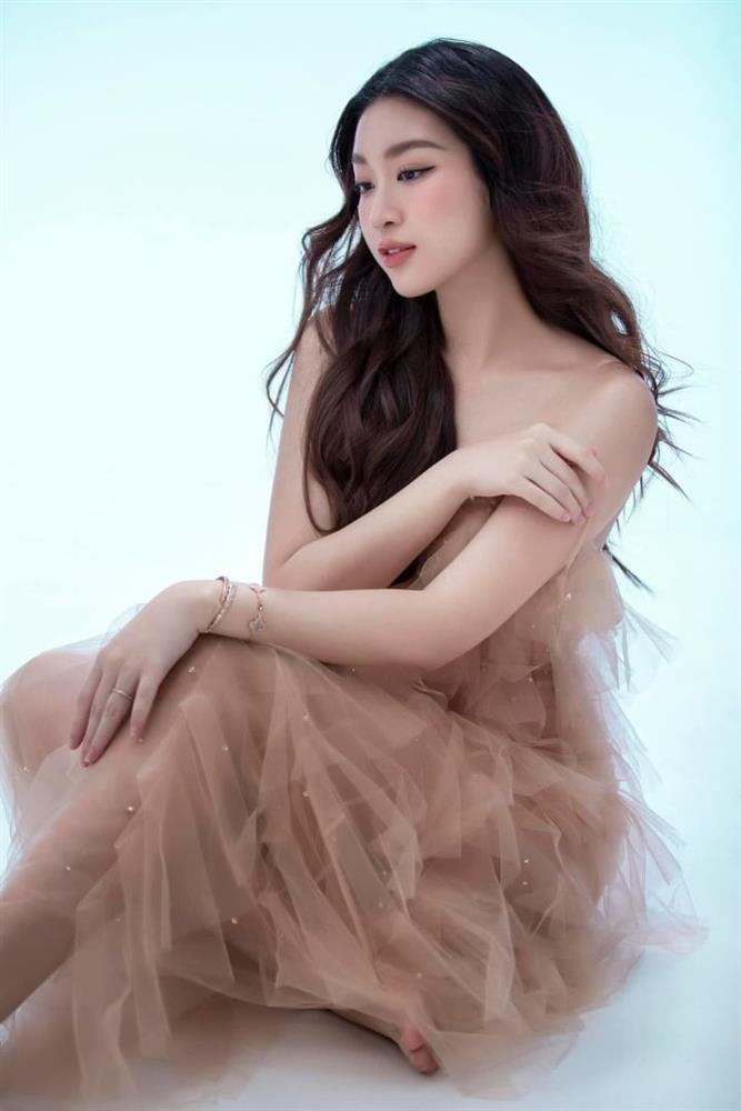 Hoa hậu Đỗ Mỹ Linh lần đầu khoe ảnh bầu bí-10