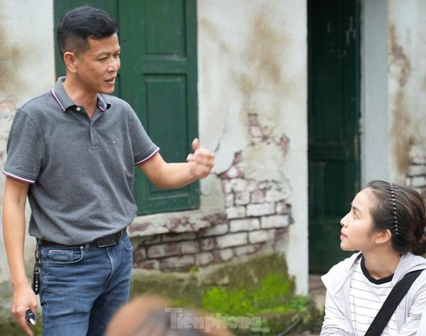 Diễn viên Trần Vân để mặt mộc quay Làng Trong Phố-6