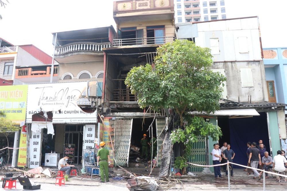 Cháy nhà 3 tầng ở Bắc Ninh, 2 bố con tử vong-1
