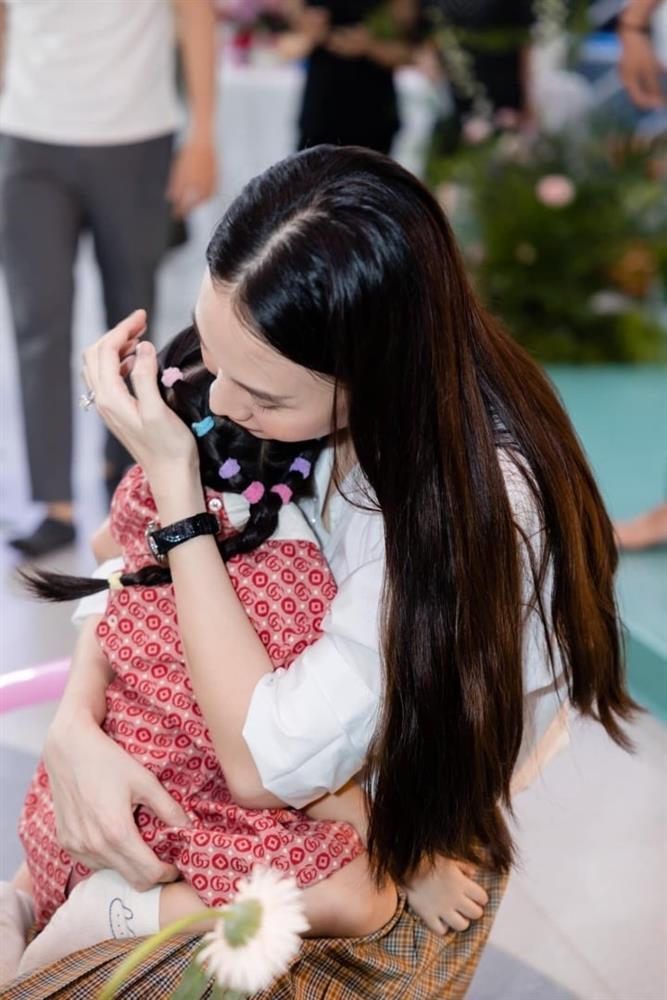 Con gái Cường Đô La đốn tim fan với loạt ảnh đáng yêu-3