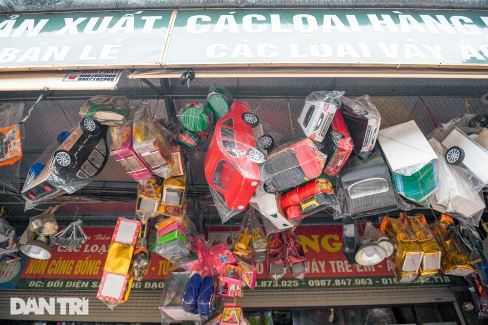 Nhà lầu, xe hơi ở thủ phủ vàng mã ế chỏng chơ dịp rằm tháng 7-6