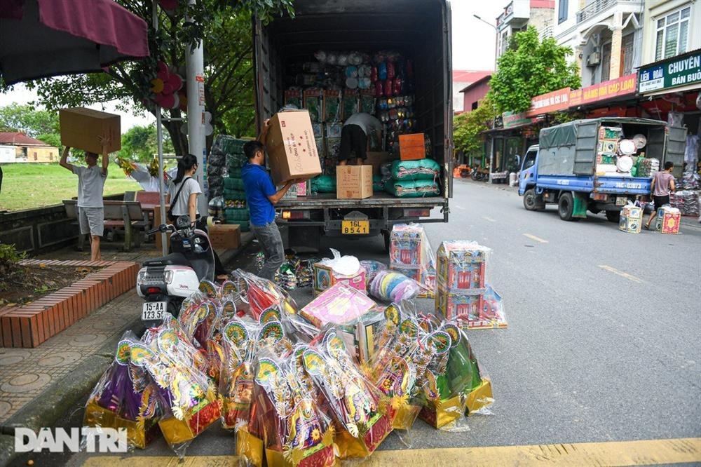 Nhà lầu, xe hơi ở thủ phủ vàng mã ế chỏng chơ dịp rằm tháng 7-9