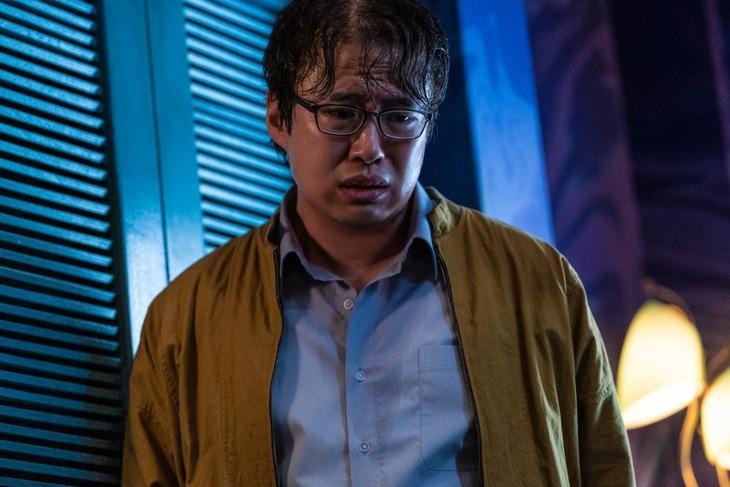 Phim Mask Girl: Cha mẹ độc hại sẽ đẩy con cái đến những bi kịch nào?-2