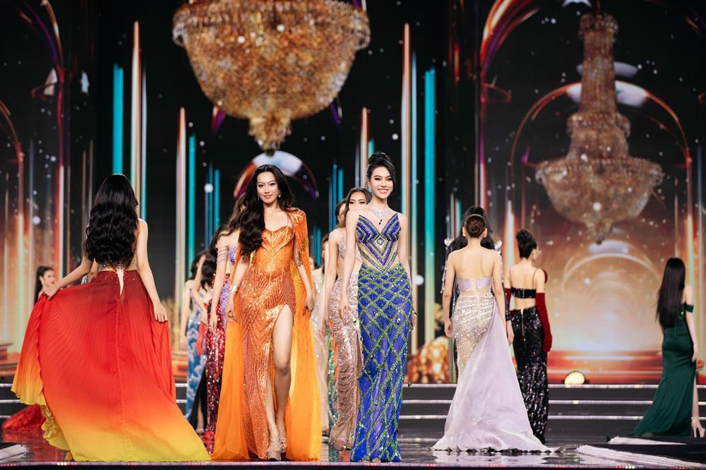 Phương Nhi hoá 'công chúa' trong váy dạ hội chung kết Miss International  2023