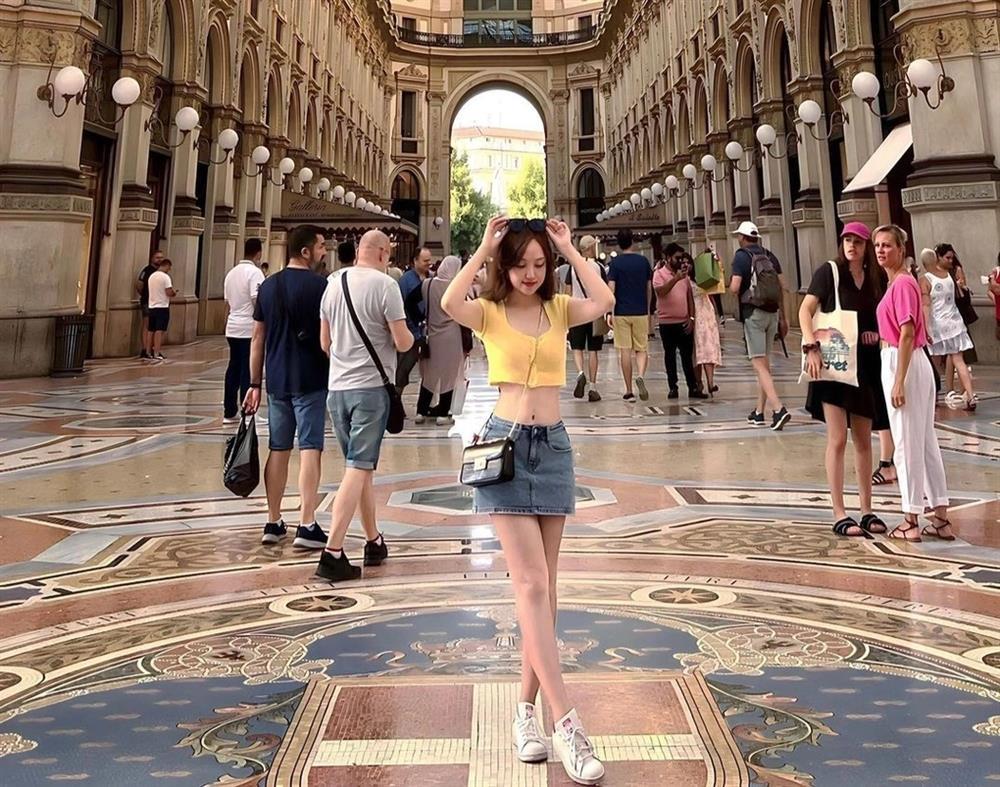 Cầu thủ Quan Văn Chuẩn và mối tình ngọt ngào với bạn gái hơn 3 tuổi-6