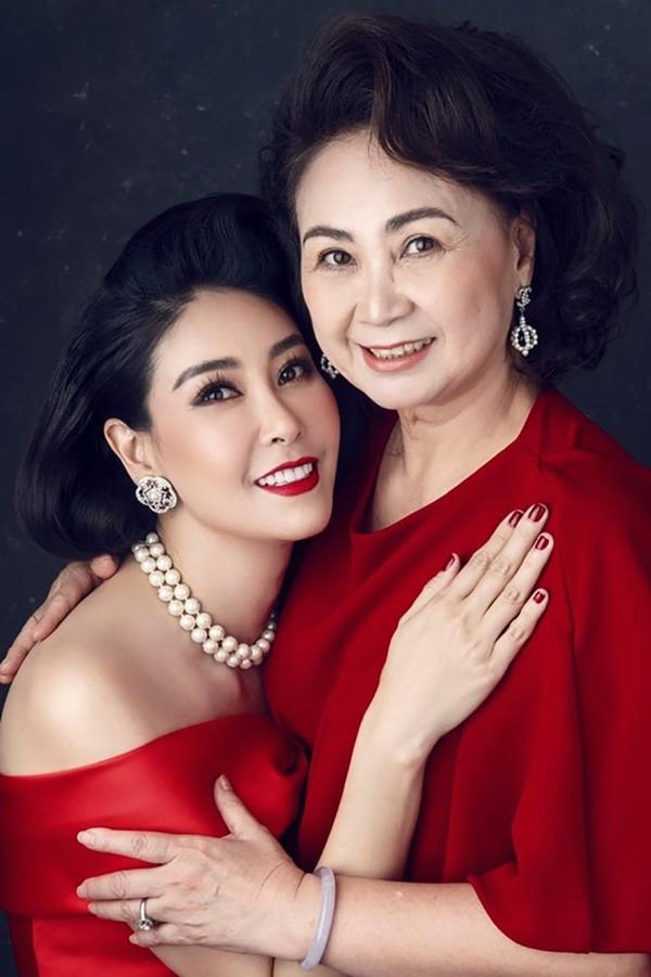 Em dâu Hoa hậu Hà Kiều Anh được mẹ chồng gia thế chiều chuộng ra sao?-3