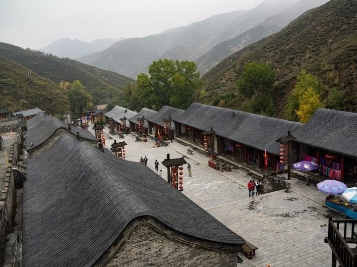 Cửa ải kỳ vĩ của Trung Quốc, hiểm trở đến mức chỉ chim nhạn bay qua được-3